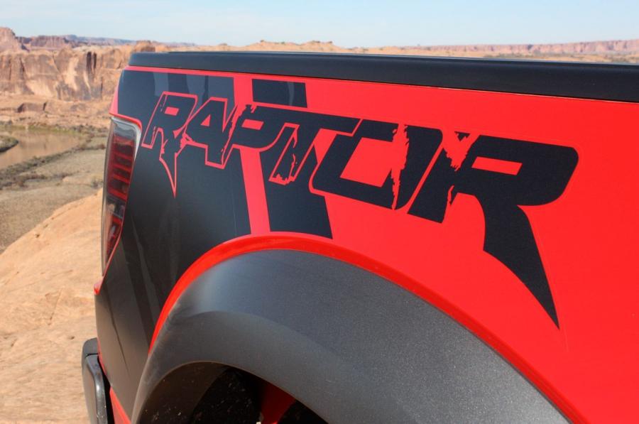  Ford F-150 SVT Raptor 2012 года  (фото 16 из 56)